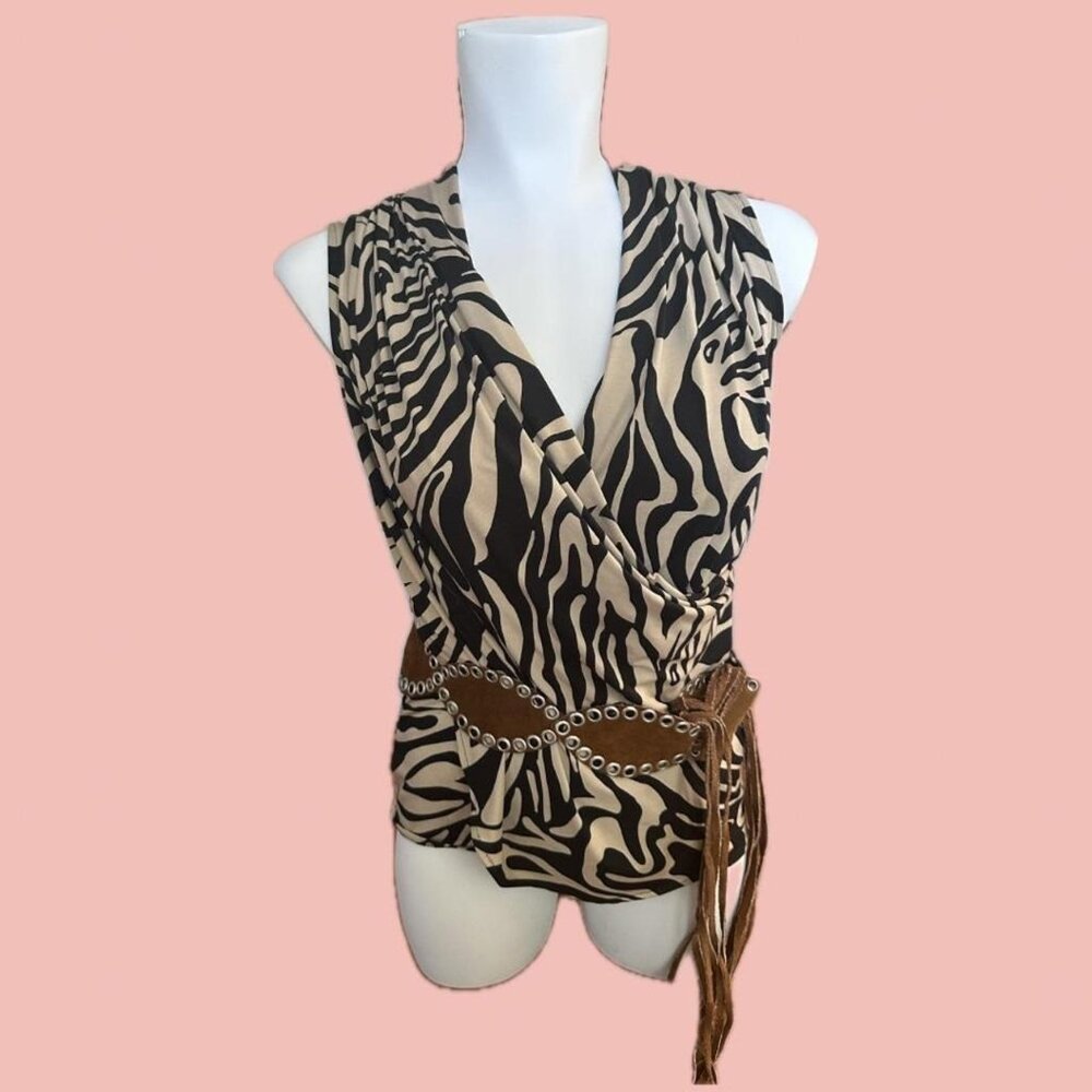 🧡 2 for 10$ Eye-catching zebra print wrap-style top from Femme